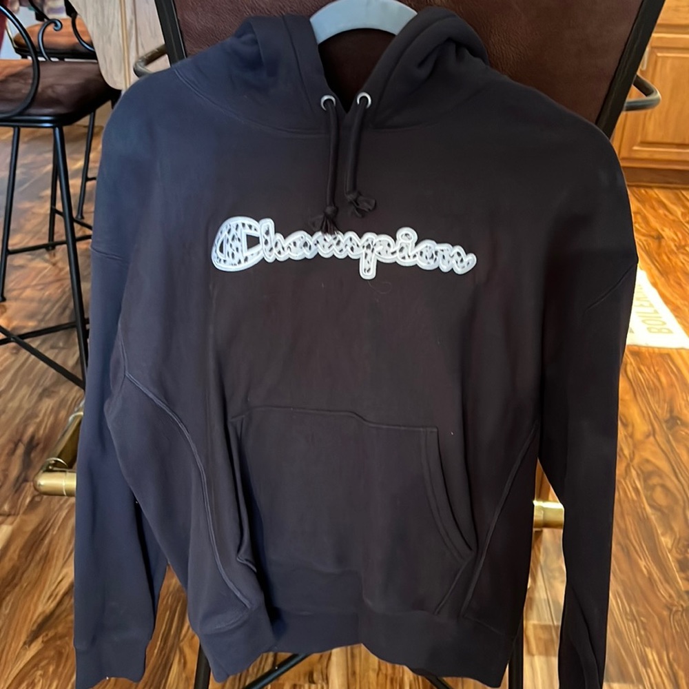 Women’s Champion black hoodie size L